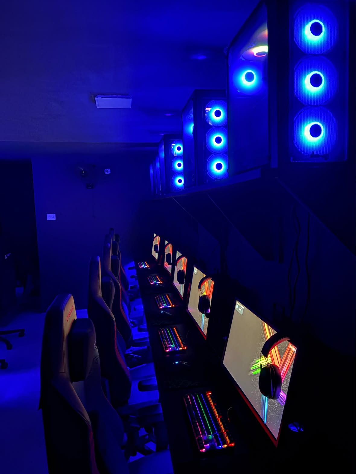 ZeroPing Esports Café PC gaming room Navi Mumbai